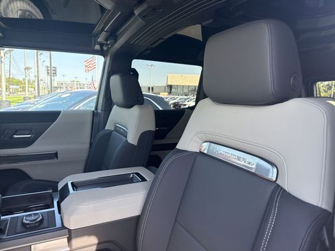 New 2026 GMC Hummer EV SUV image 10