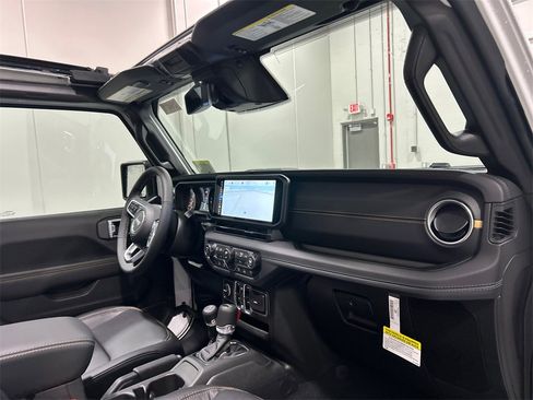 New 2026 Jeep Wrangler Sahara image 36