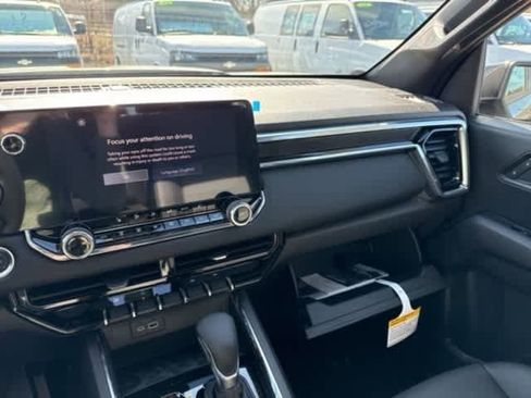 New 2025 GMC Canyon Elevation w/ Convenience Package image 23