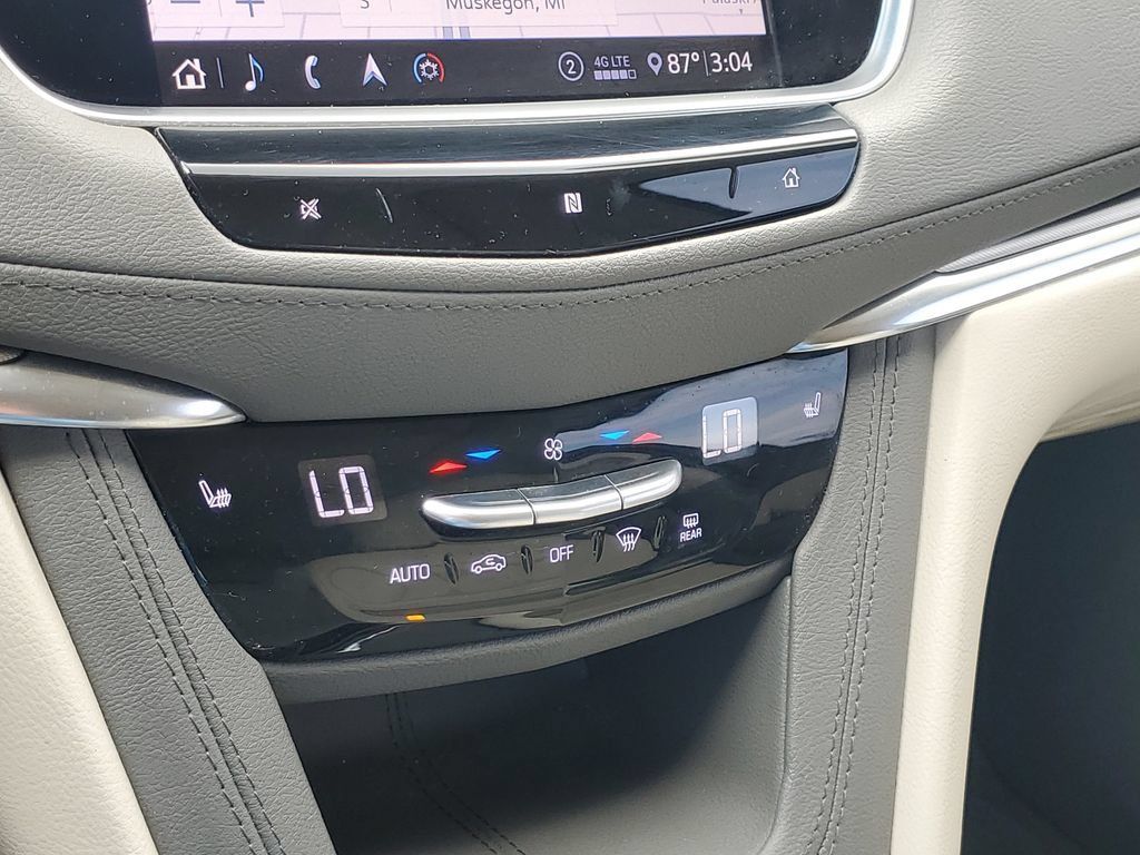 Used 2020 Cadillac XT5 Premium Luxury FWD image 31