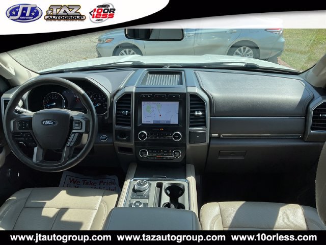 Used 2020 Ford Expedition XLT w/ Equipment Group 202A AWD/4WD image 21