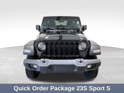 Used 2019 Jeep Wrangler Sport w/ Quick Order Package 23S AWD/4WD image 3