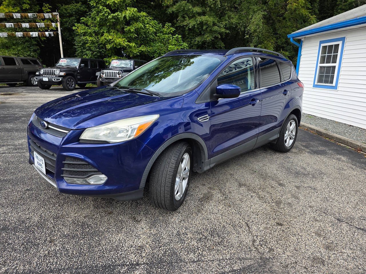 Used 2016 Ford Escape SE w/ SE Leather Comfort Package FWD image 4