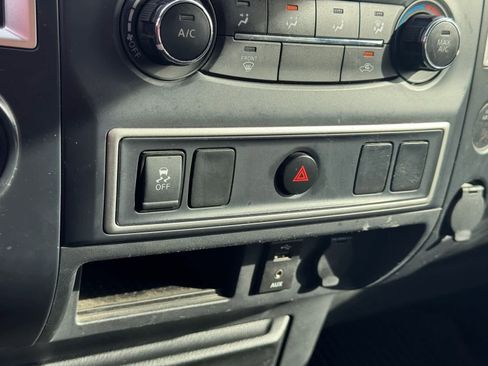 Certified 2017 Nissan Titan S image 21