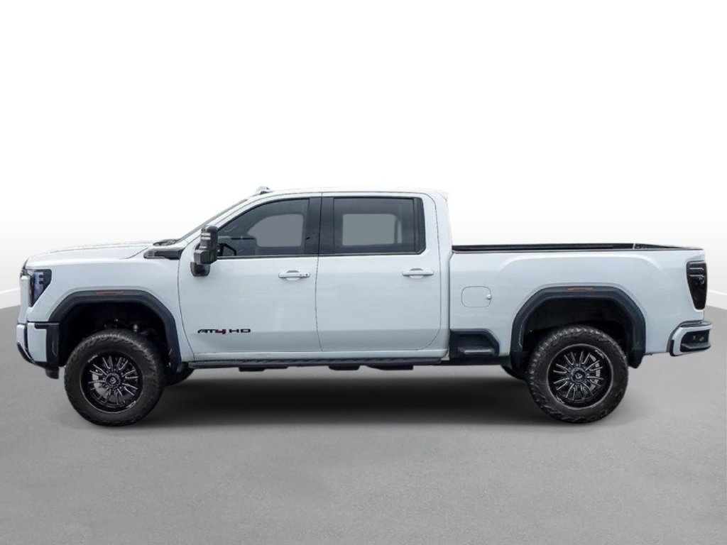 Used 2025 GMC Sierra 2500 AT4 w/ AT4 Premium Plus Package AWD/4WD image 4