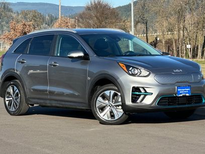 Used 2022 Kia Niro EX