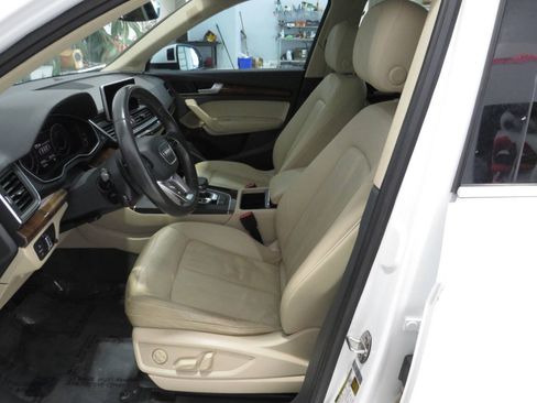 Used 2018 Audi Q5 2.0T Premium Plus w/ Premium Plus Package AWD/4WD image 14