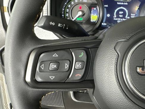 Certified 2024 Jeep Wrangler Unlimited AWD/4WD image 19