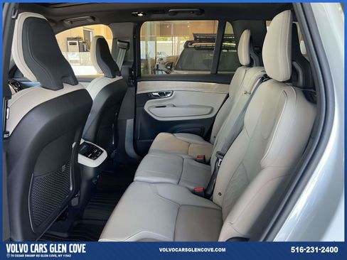Used 2026 Volvo XC90 B6 Plus w/ Protection Package Premier AWD/4WD image 12