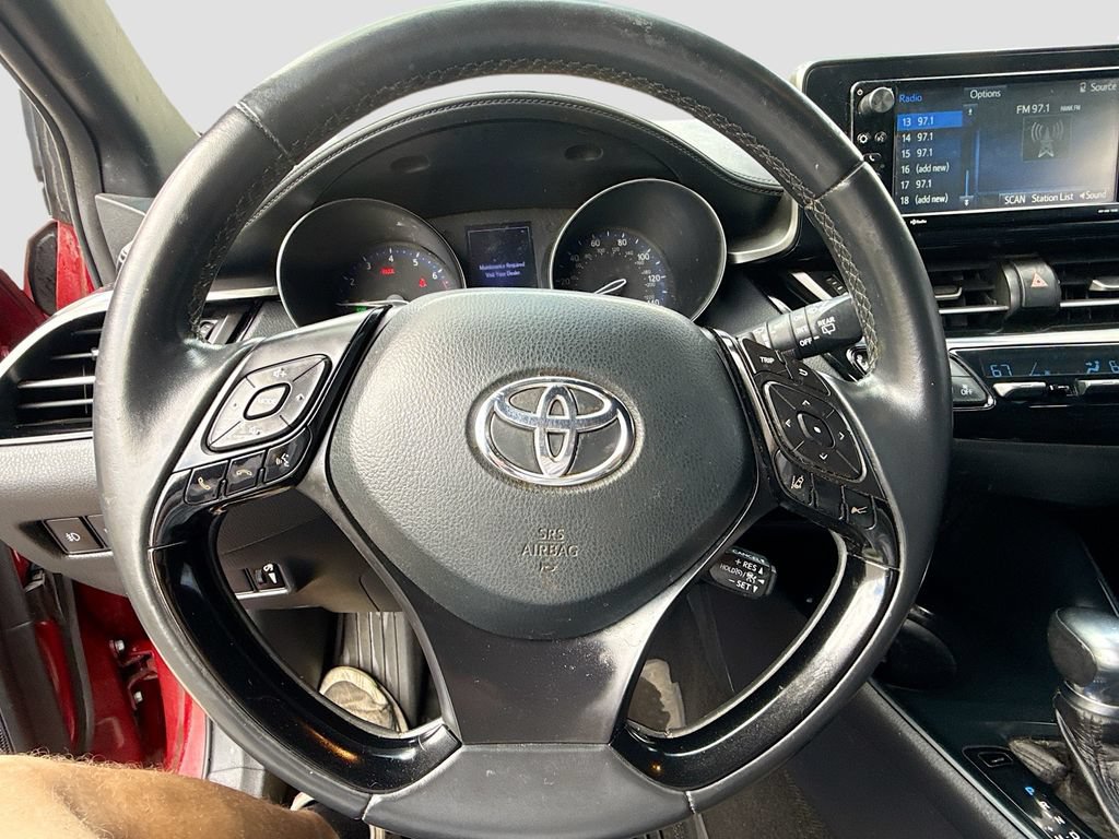 Used 2018 Toyota C-HR XLE FWD image 12