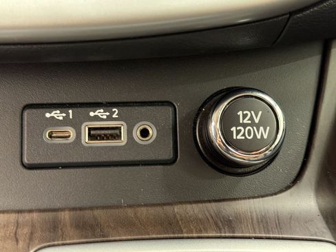 Used 2019 Nissan Murano Platinum w/ Cargo Package FWD image 29
