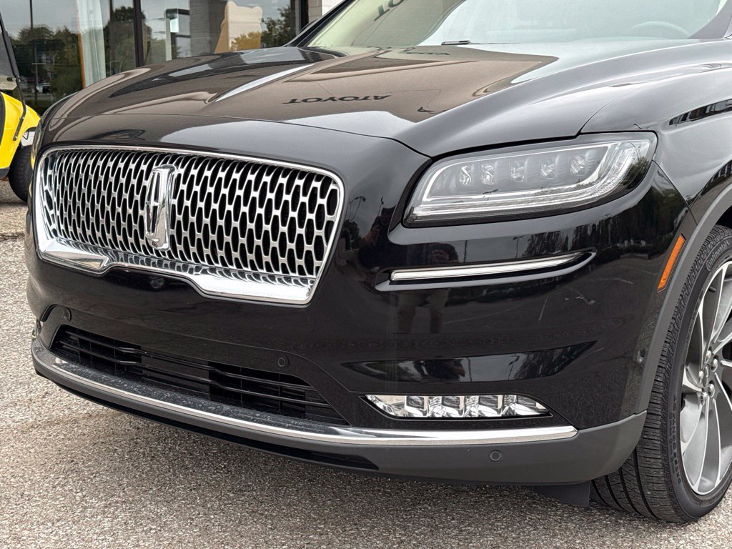 Used 2023 Lincoln Nautilus Reserve w/ Equipment Group 202A AWD/4WD image 7