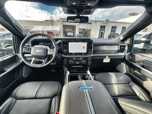 New 2026 Ford F450 Platinum image 23