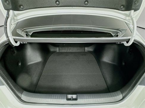 Certified 2025 Honda Accord EX-L image 9