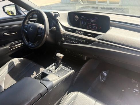 Used 2019 Lexus ES 350 F Sport w/ Accessory Package 2 FWD image 26