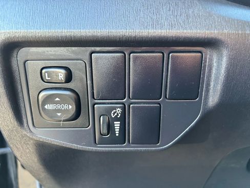 Used 2015 Toyota Prius Two image 24