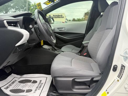 Used 2021 Toyota Corolla SE FWD image 11