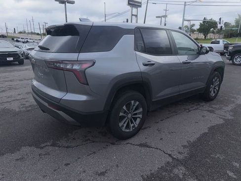 Used 2026 Chevrolet Equinox LT AWD/4WD image 12