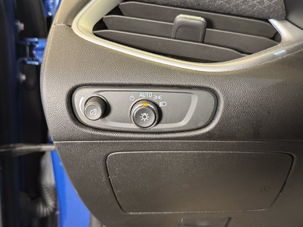 Used 2023 Chevrolet Malibu LS w/ LPO, Floor Liner Package FWD image 19