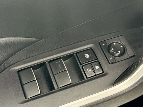 Certified 2020 Toyota RAV4 XLE Premium image 27