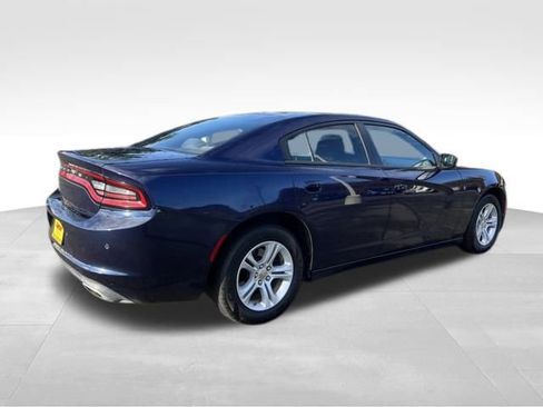 Used 2015 Dodge Charger SE w/ Popular Equipment Group image 8