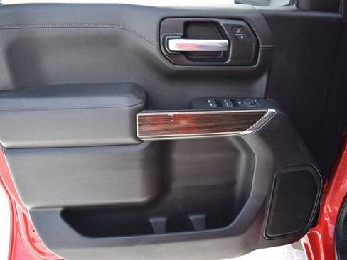 Used 2021 Chevrolet Silverado 1500 LT image 13