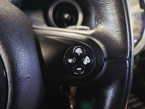 Used 2013 MINI Cooper Clubman FWD image 30