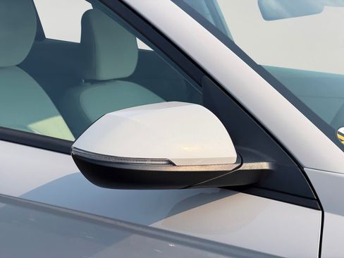 Used 2025 Hyundai Kona SEL image 11