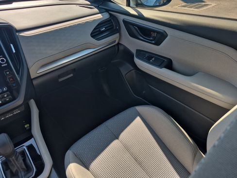 Certified 2025 Subaru Forester Premium image 19