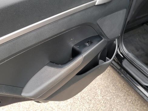 Used 2019 Hyundai Elantra SE w/ Cargo Package image 23