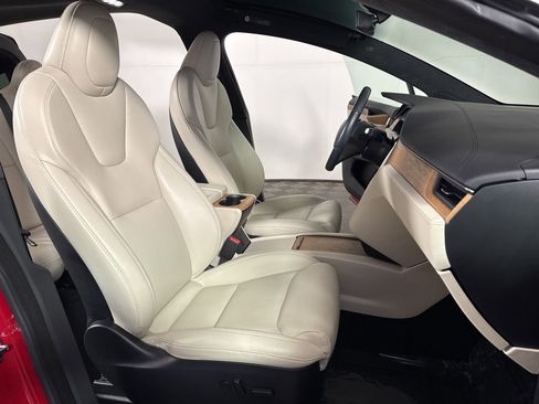 Used 2020 Tesla Model X Long Range image 17