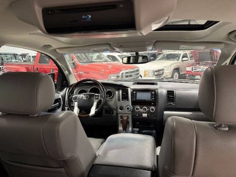 Used 2014 Toyota Sequoia Platinum AWD/4WD image 18