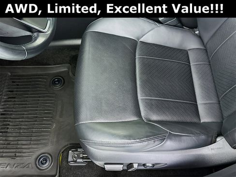 Used 2021 Toyota Venza Limited image 21