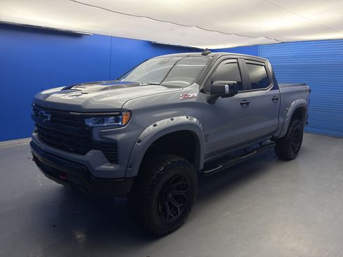 Used 2024 Chevrolet Silverado 1500 LT Trail Boss w/ LT Trail Boss Premium Package image 4