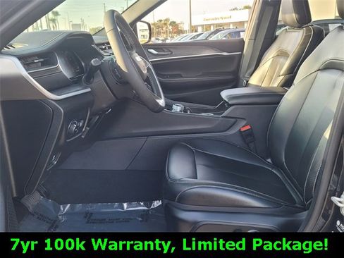 Certified 2024 Jeep Grand Cherokee Limited w/ Trailer Tow Package image 10