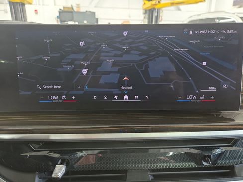 Used 2025 BMW X7 xDrive40i image 44