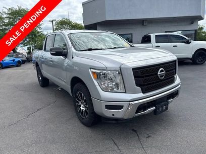 Used 2020 Nissan Titan SV w/ SV Convenience Package