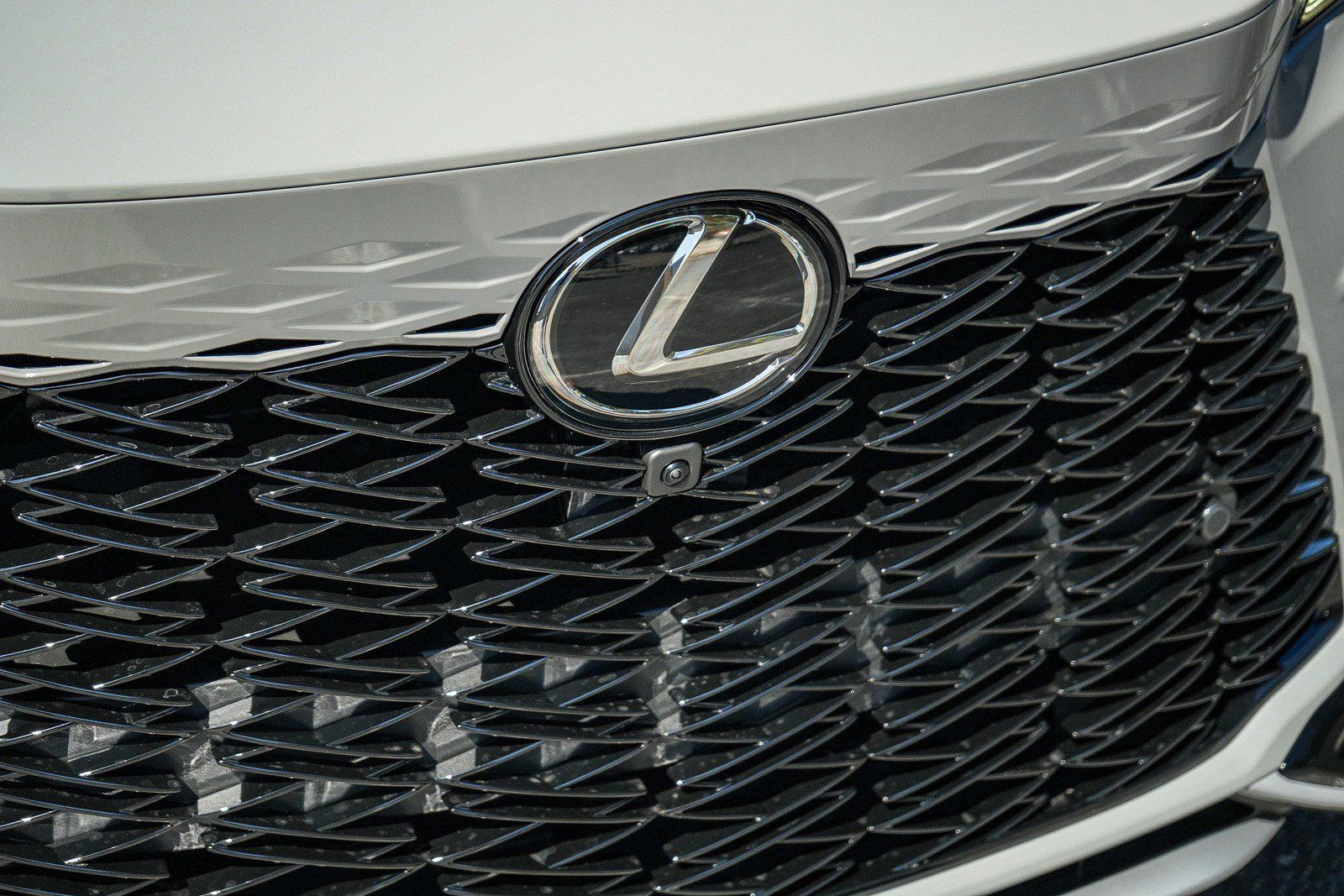 New 2026 Lexus RX 500h F Sport w/ Convenience Package AWD/4WD image 9