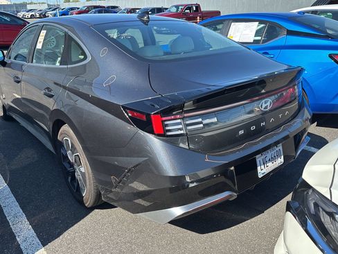 Used 2025 Hyundai Sonata SEL FWD image 8