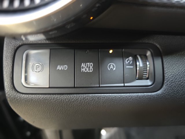 Used 2026 Chevrolet Equinox LT AWD/4WD image 27