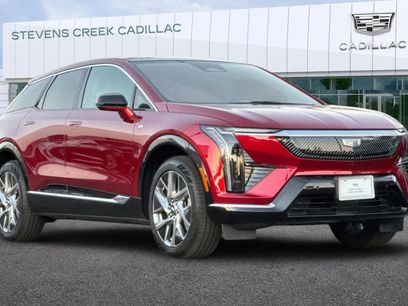 Certified 2025 Cadillac Optiq Luxury 1