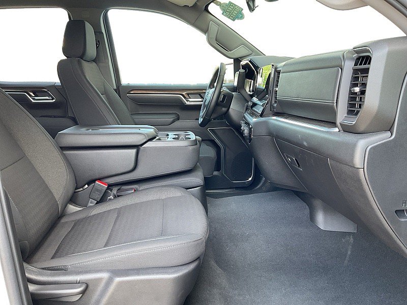 Used 2026 Chevrolet Silverado 1500 RST AWD/4WD image 11