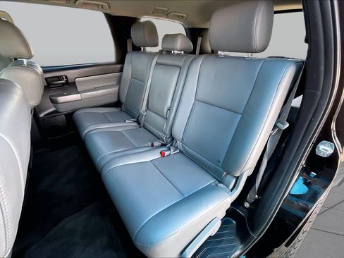 Used 2016 Toyota Sequoia SR5 RWD image 21