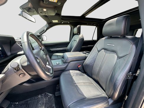 Used 2024 Ford Expedition Max Platinum AWD/4WD image 22