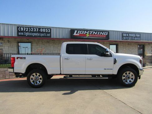 Used 2019 Ford F250 Lariat w/ Chrome Package AWD/4WD image 5