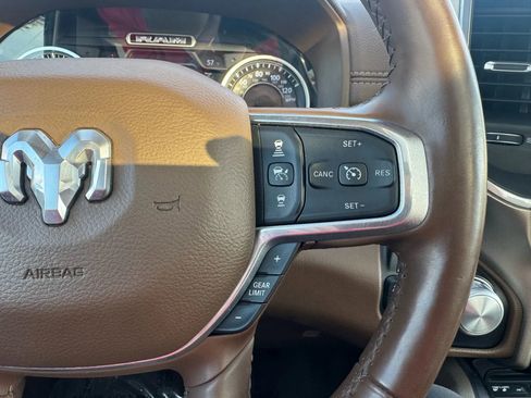 Used 2019 RAM 1500 Laramie image 26