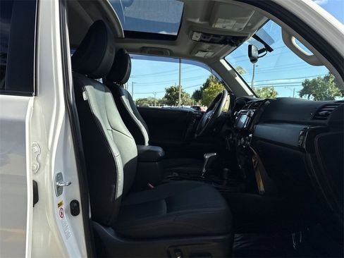 Used 2019 Toyota 4Runner TRD Off-Road Premium image 27