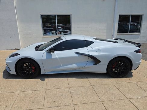 Used 2024 Chevrolet Corvette Stingray Preferred Cpe w/ Z51 Performance Package RWD image 6