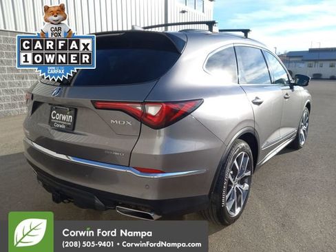 Used 2022 Acura MDX SH-AWD w/ Technology Package image 3