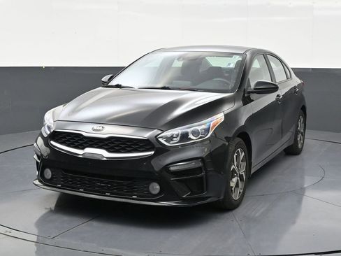 Used 2020 Kia Forte LXS FWD image 8
